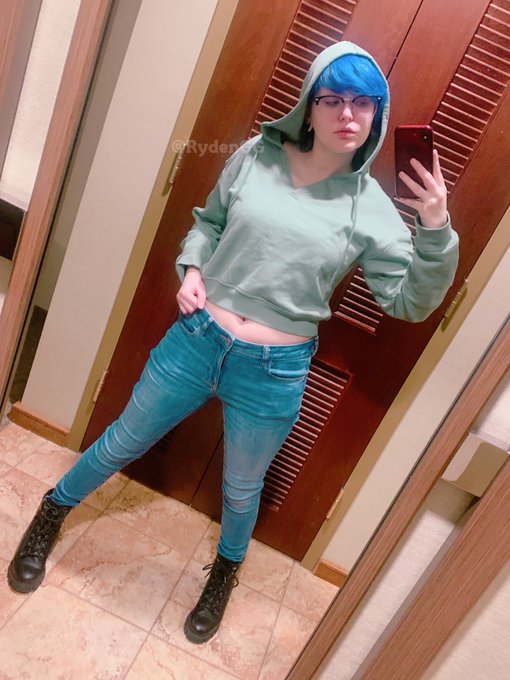 i&rsquo;ll kick anyone&rsquo;s ass. i&rsquo;ll kick your ass. i&rsquo;ll kick your dog&rsquo;s ass. i&rsquo;ll kick my own ass. ⭐️👊🏻✨ https://t<a href="/tag/mvsales"class="tags"><span>#mvsales</span></a>