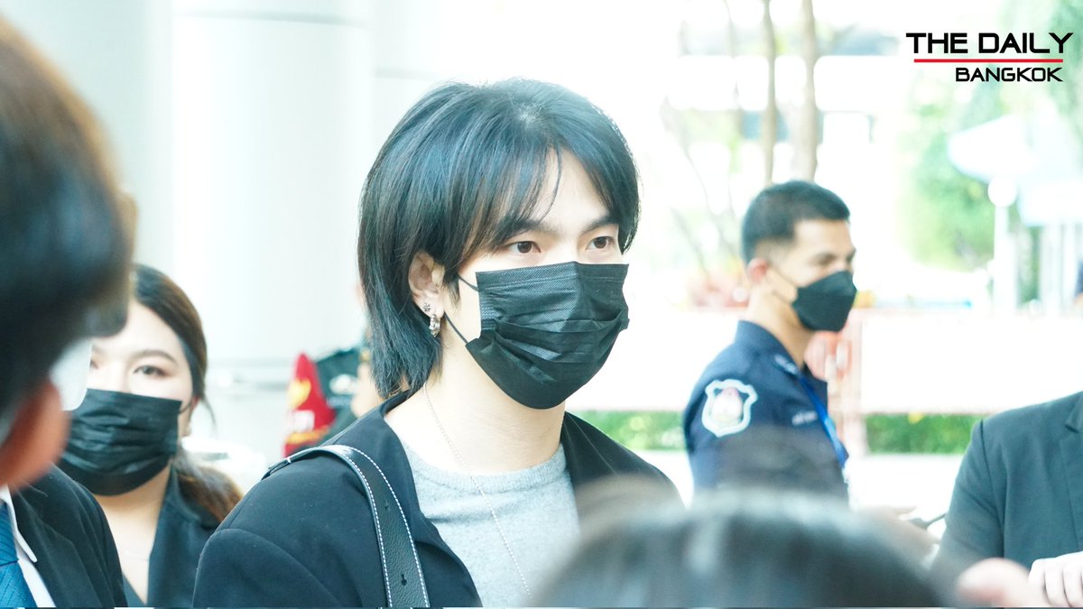 ကလေးလေးရောက်လာပါပြီ 😭 အများကြီးလွမ်းနေခဲ့ရတာ 

STAND TOGETHER WITH BUILD
#WeAreWithBiu