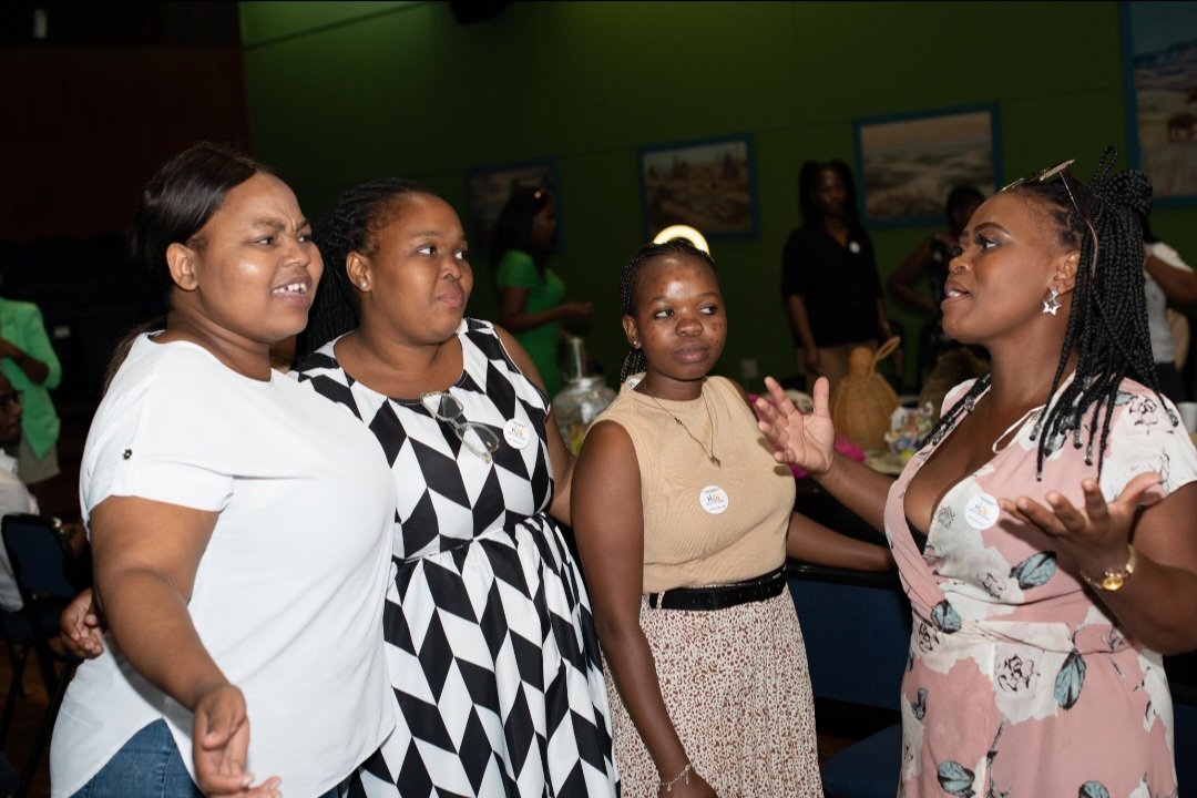 Sasopsbiz Foundation (@sasopsbizf) on Twitter photo Phakamisa Girls Economic Empowerment Programme is aimed at empowering Girls and young women.
Phakamisa✋️ is a Zulu word meaning helping one another to rise.
<a href="/GenderLinks/">Gender Links</a>
<a href="/WVLSouthAfrica/">Women's Voice & Leadership</a>
<a href="/clowemorna/">Colleen Lowe Morna</a>
<a href="/Phola_org/">phola_npo</a>
<a href="/Incemanpo12/">Incemanpo</a> Phakamisa Girls Economic Empowerment Programme is aimed at empowering Girls and young women.
Phakamisa✋️ is a Zulu word meaning helping one another to rise.
<a href="/GenderLinks/">Gender Links</a>
<a href="/WVLSouthAfrica/">Women's Voice & Leadership</a>
<a href="/clowemorna/">Colleen Lowe Morna</a>
<a href="/Phola_org/">phola_npo</a>
<a href="/Incemanpo12/">Incemanpo</a>