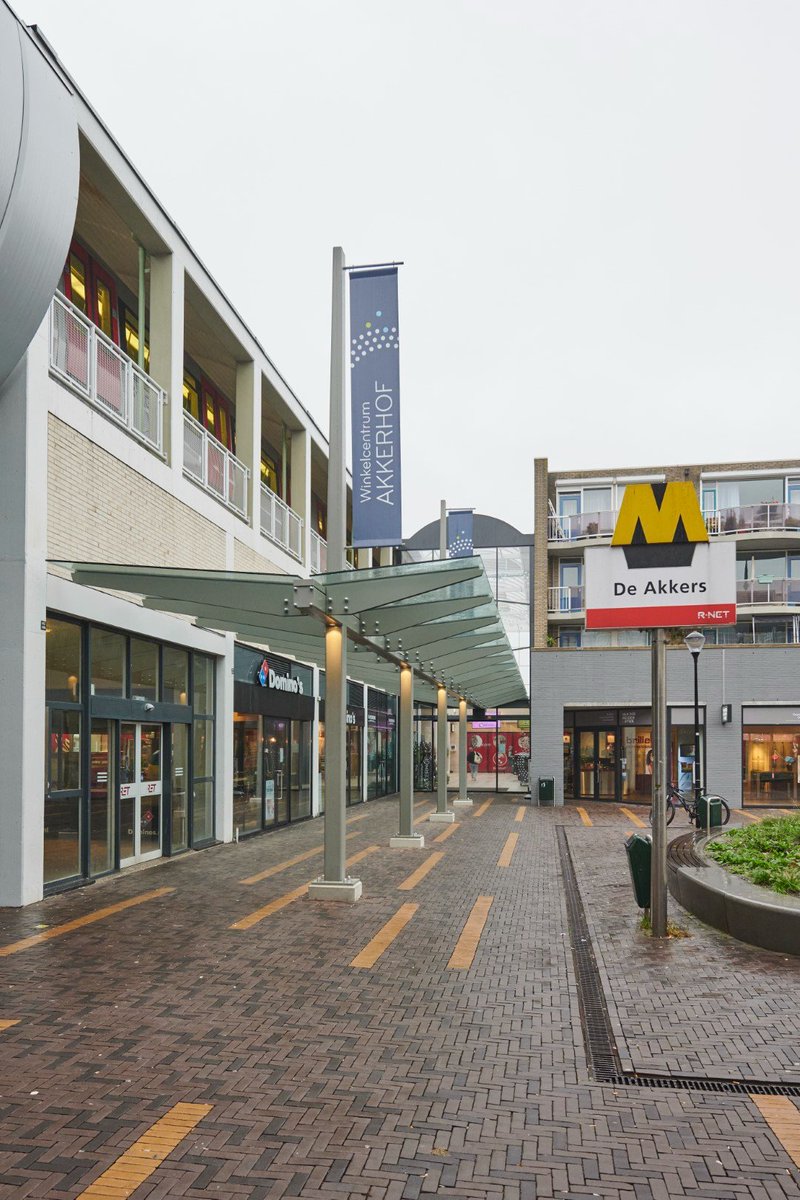 Van Ee Staal tweet media