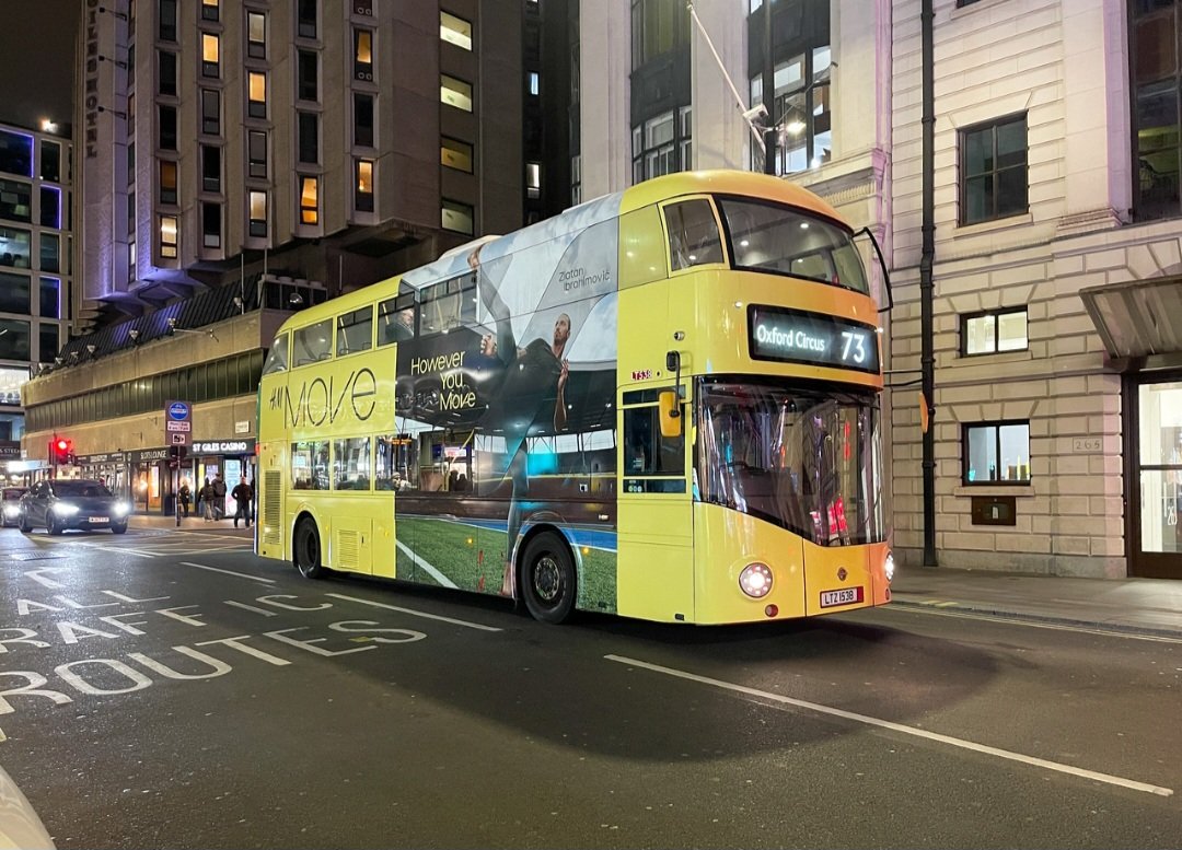 OutofhomeP's tweet photo. "Move However You Move"
.
@hmunitedkingdom
.
#ooh #outofhome #advertising #buswrap #buswraps #londonuk #outdoormedia #advertisingphotography https://t.co/uOSKrYsnoc