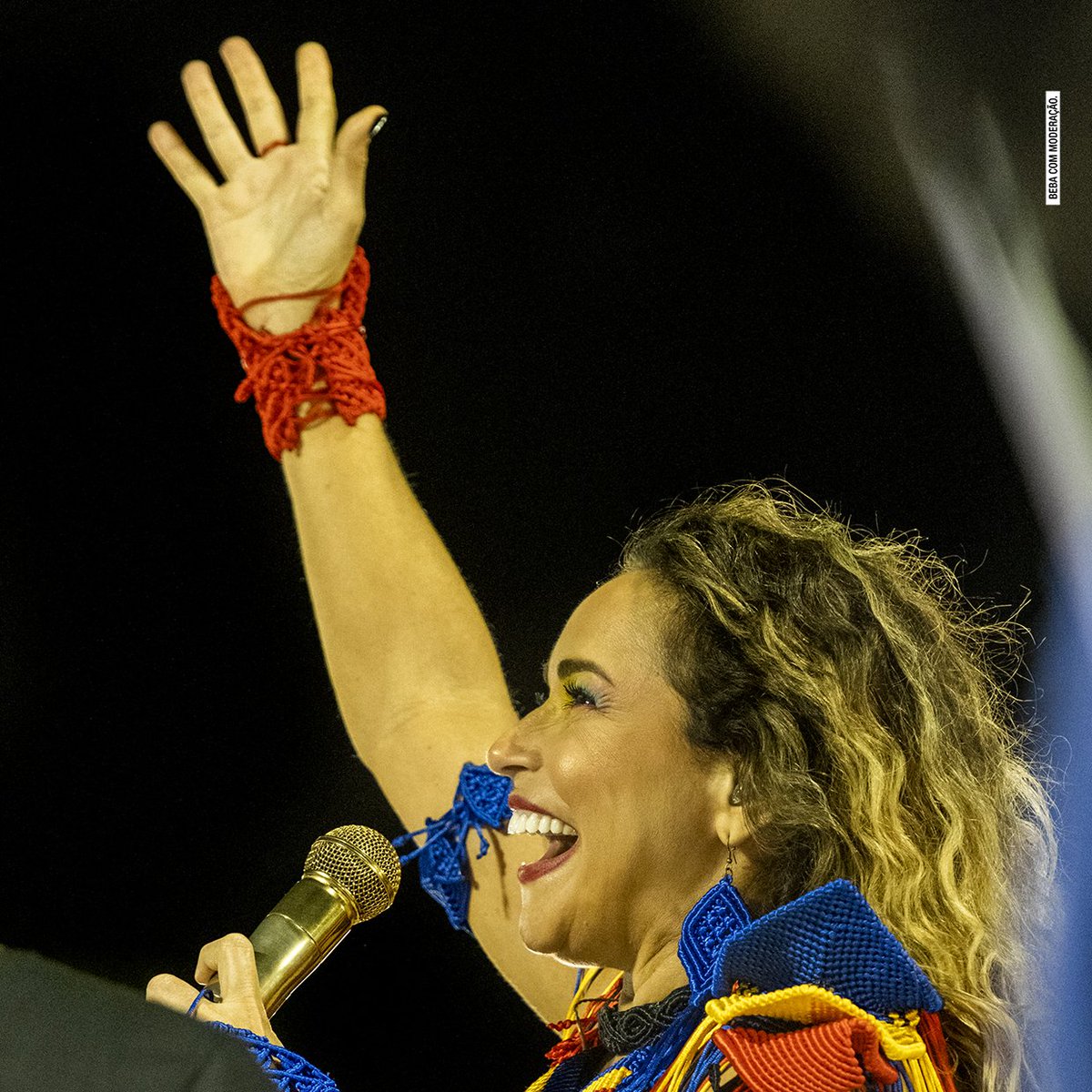 devassa's tweet photo. DanielASSA e Devassa juntas no circuito de Salvador é certeza de uma #FOLIASSA inesquecível! @danielamercury https://t.co/zDKdKqqvYx