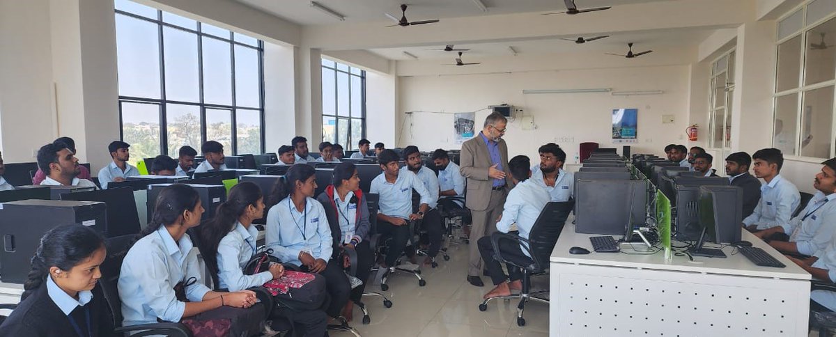 Mr Saif Mohammad, CEO, RCPSDC interacted with the Post Diploma Students at Government Tool Room &amp; Training Centre, Karnataka. He also encouraged the candidates enrolled for CAD CAM Designer - Plastic Product job role &amp; educated them on the prospects of the Petrochemical Industry.