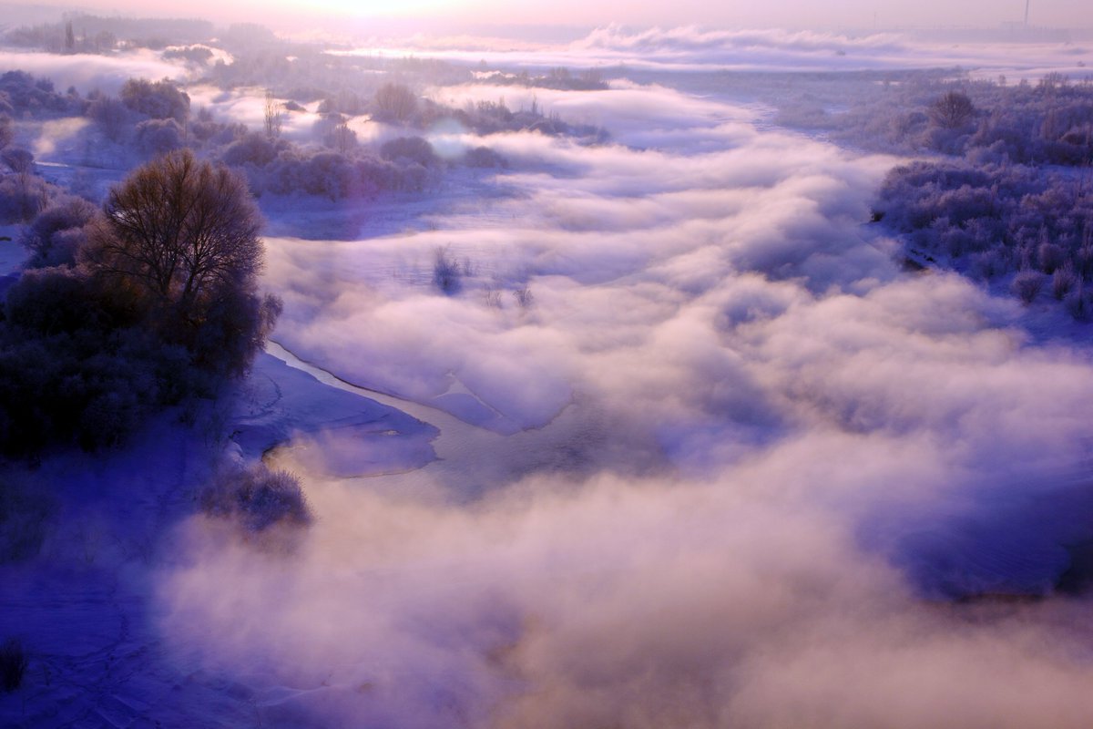 holaregionesoc's tweet photo. ¡La belleza es impresionante! ¡Aquí se puede ver una puesta de sol de color violeta! #Xinjiang #China #Naturaleza #Atracción #Hermoso paisaje #Viaje #Imagen #Pintoresco #Especial https://t.co/8BP3N8JBZW