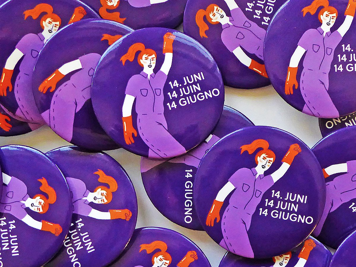 Bekenne Farbe für den #14juni23 💜 Auf unserer Webseite kannst du gratis Buttons zu dir nach Hause bestellen😍👉🏻 14juni.ch