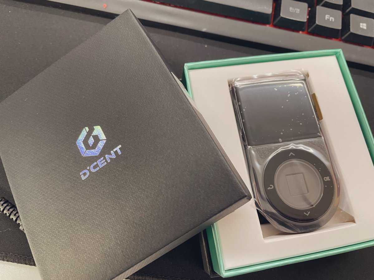 My cheif engineer gifted me #coldwallet for 1st anniversary at this company lol😂 its so web3ish😁