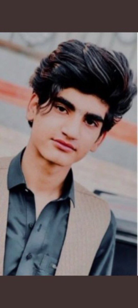 #Iran:
Dit is #BenyaminKouhkan (16), een Baluchi-demonstrant.
Hij werd jan jl. gearresteerd in Zahedan.
Hij werd fysiek & seksueel gemarteld om hem te dwingen een valse bekentenis af te leggen dat hij op de auto v RG had geschoten.
Hij kan de doodstraf krijgen.
Wees svp zijn stem