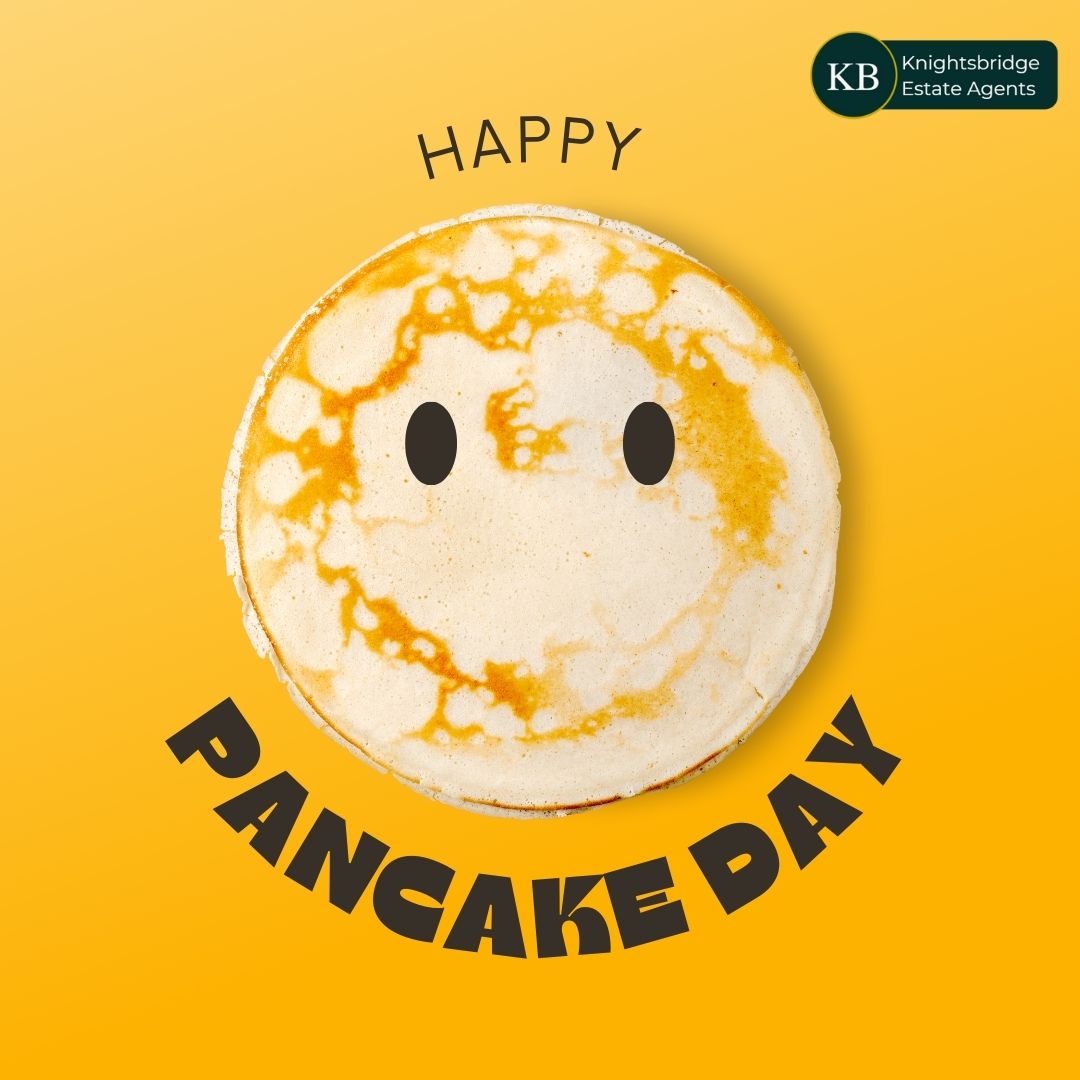 🤤 TODAY is possibly the BEST DAY of the YEAR! 🤤 

You know what day it is...How do you eat yours? 

#PancakeDay #HowDoYouEatYours #FeedMe