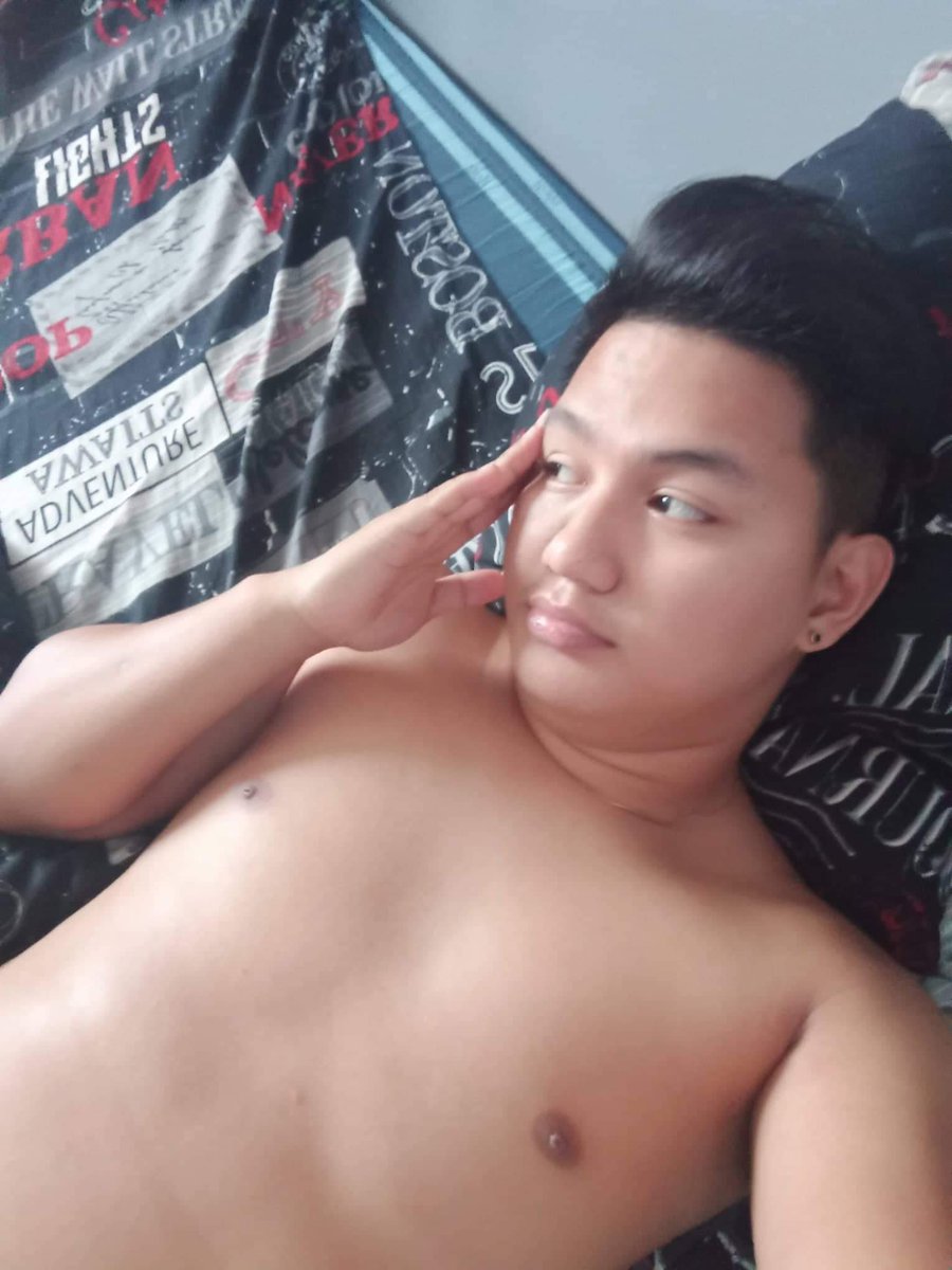 itsyoPapiZeus's tweet photo. Proud lang ako sa sarili ko na nakakayanan ko mag laan ng oras para sa sarili ko , 6 months na dedication 🥹 https://t.co/RmV7yTmmOt
