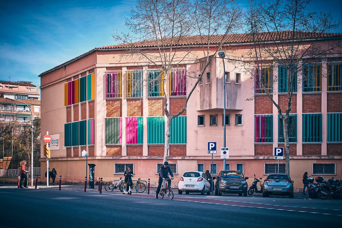 #Colourful #blinds

📸 Fujifilm X-T5

📷 Fujinon XF 16-55mm F2.8 R LM WR

⚙️ Distance 28.3 mm - ISO 125 - f/4.5 - Shutter 1/400

#barcelona #street #streetphotography #bicycles #scooter #bicyclelane @iesmoisesbroggi #colours #photography @captureonepro @fujifilm_es #fujifilmxt5