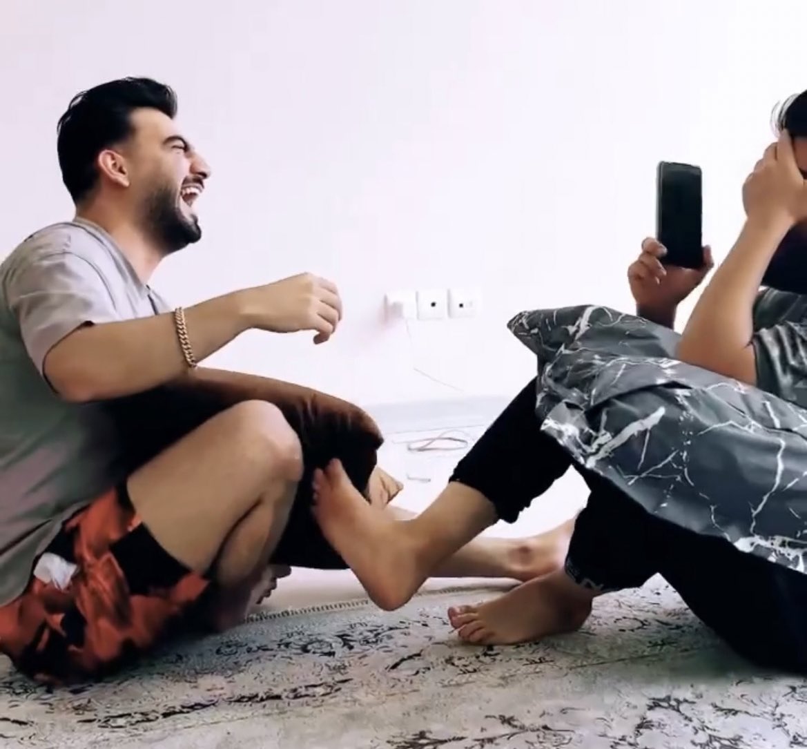 hairyhornyarab's tweet photo. #footbros https://t.co/rwow7pz23W
