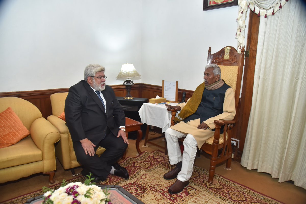MeghalayaGov's tweet photo. Hon’ble Mr. Justice Sanjib Banerjee, Chief Justice of the High Court of Meghalaya yesterday #CalledOn the Hon’ble Governor of Meghalaya, Shri. Phagu Chauhan at Raj Bhavan, Shillong @DiprMeghalaya (https://t.co/itZAgghFWc) https://t.co/5iWi5S547U