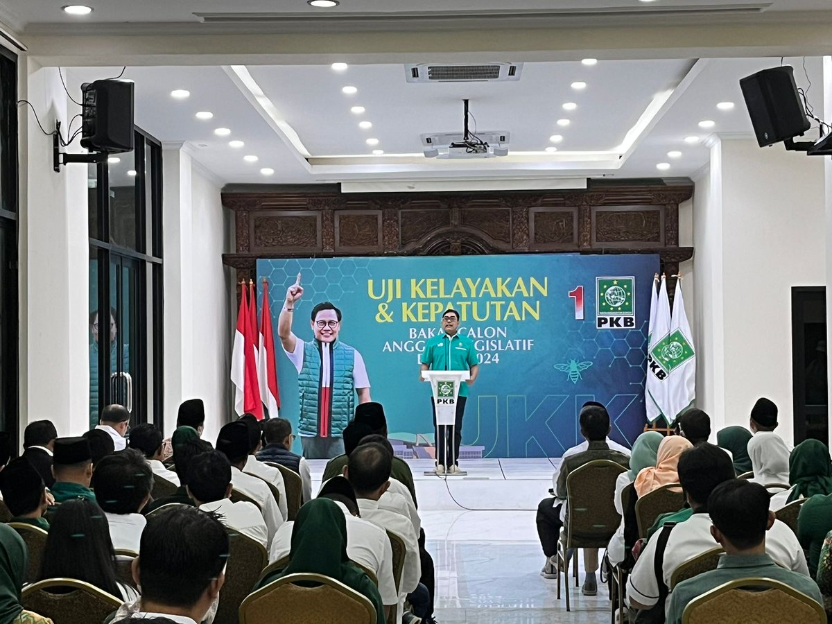 st_pratiwi's tweet photo. #bacalegpkb 
#gusmuhaimin https://t.co/Ydu6XgTsZq