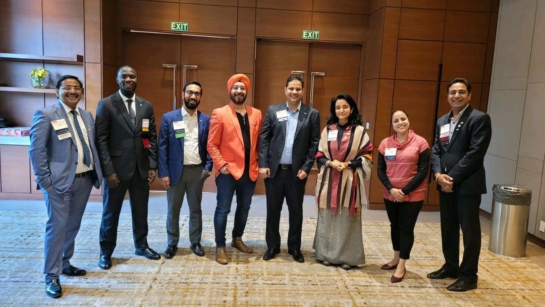 Second from the left is our Global Ambassador Hamis Mukasa. He met BNI Diamonds Chapter in Chandigarh, India this morning. #bninetworking #bni #referralsforlife Join BNI today!