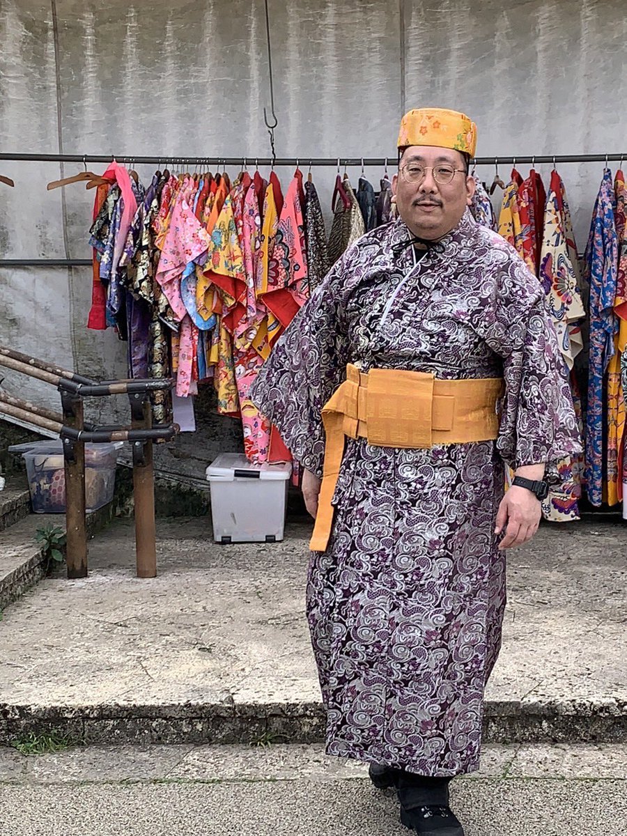 バビディに頭を破壊された天下一武道会係員