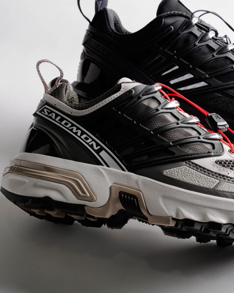 AFEWSTORE's tweet photo. SHOP LINK ➡️ https://t.co/75hvKnva3w
The Salomon Acs Pro stabilizes your run with the Agile Chassis System - two new Colorways are available
#salomon #acspro #afewstore https://t.co/8C3mXnZqgy