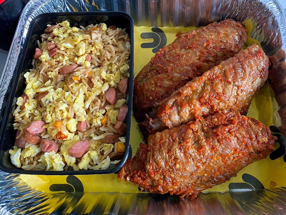 fluff__ng's tweet photo. Lunch tray menu
Slide 1; Fluff-Tastic Tray #10,500
Slide 2; Fluffy Feast Turkey Tray #11,000
Slide 3; Fluffy Feast Chicken Tray #9,000
Slide 4; Ultimate Fluff Tray #18,000
#fluffng #lunchtray #madeforu #lunchinlagos https://t.co/t6dNbrxLkc