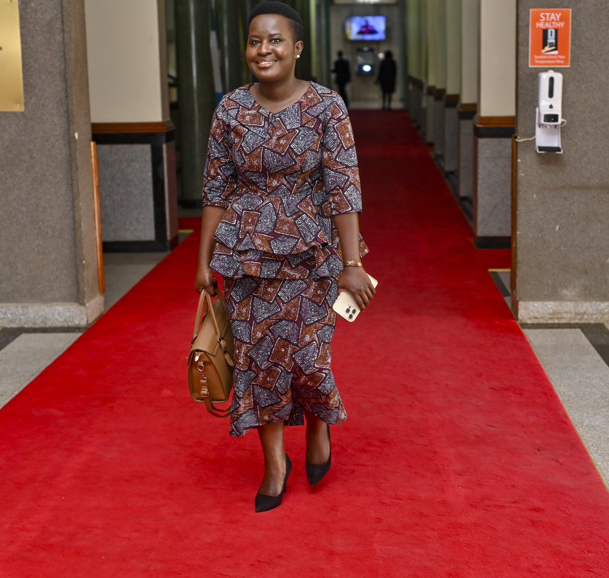 Essy Okenyuri tweet media