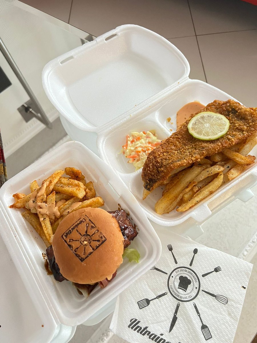 UntrainedChefZa's tweet photo. If you've never had these flavorful Untrained Chefs_ZA meals what are you waiting for? CHOOSE YOUR WINNER
📍1214 BLOCK K SOSHANGUVE 0152 PRETORIA AUBREY MATLALA ROAD 
|#NationalShutdown |Nigerians |Zuma|The Queen |Nota| https://t.co/EWGxRZJmZp