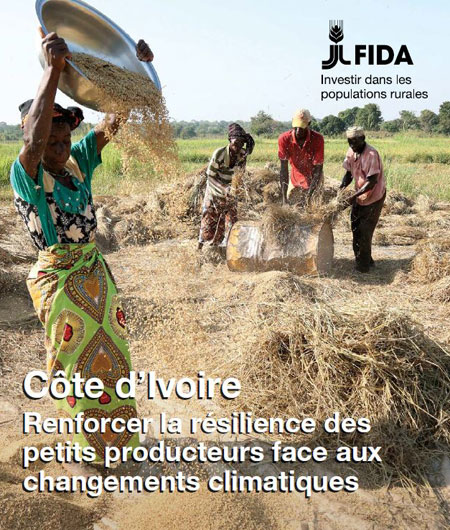 FIDAfriqueOuest's tweet photo. #cotedivoire : Renforcer la résilience des petits producteurs face aux changements climatiques

Cette brochure regroupe les témoignages de petits producteurs ayant participé au Programme d’appui au développement des filières agricoles #PADFA @dpaqui  
👉https://t.co/dRlNaEIxql https://t.co/AUFMBuFl1m