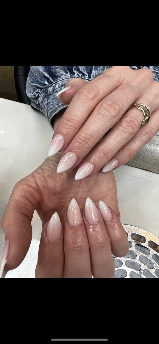 Katherine Kelly tweet media