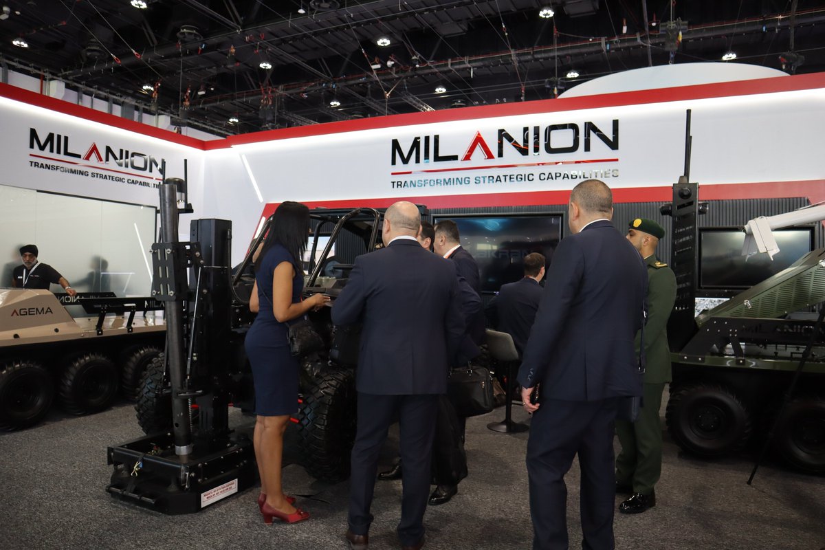 MilanionTech's tweet photo. A busy start to Day 2 of @IDEX_UAE as the @SkylockSystems and @MSPWarbleFly Agema Multi-Launcher continue to draw in delegations to Stand 01-B23.
#idex2023 #mortarsystems #antidrone #loiterinmunition #autonomous https://t.co/Gjhc8roIyi