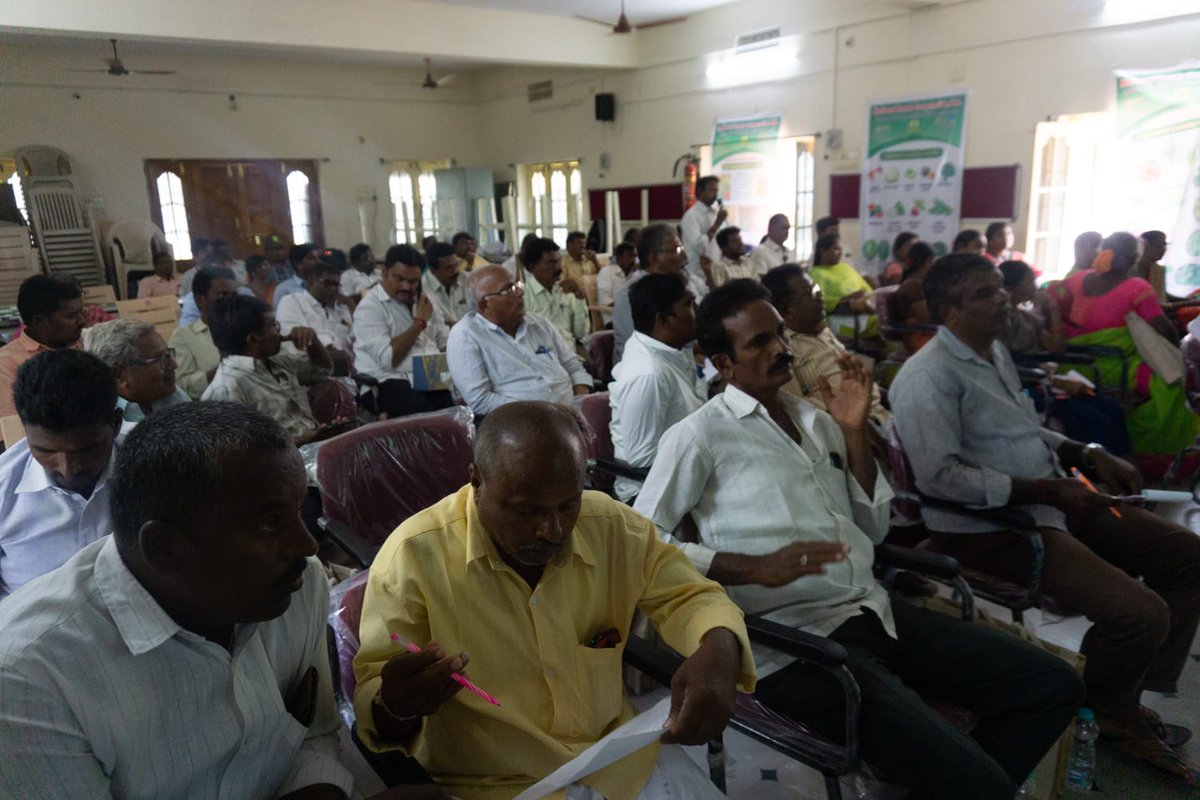 NSCLIMITED's tweet photo. Training for FPOs/ FPC's, Farmers and Dealers organized by various NSC offices on 20.02.2023. #NationalSeedsCorpLtd #FarmSona #NSCSeeds #BeejNSC @nstomar @AgriGoI @KailashBaytu https://t.co/Ie7NJNHZnm