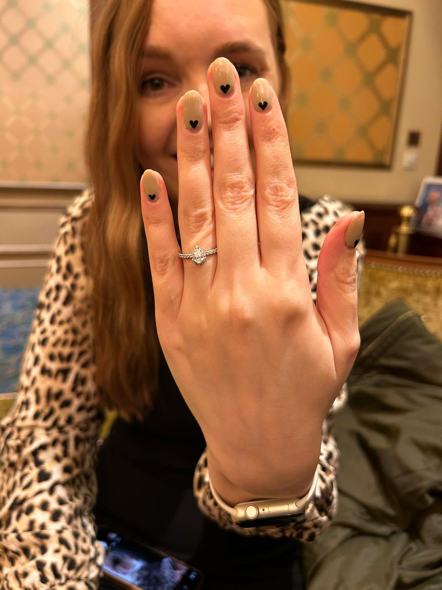 Beautiful history teacher day yesterday 😍 Tower of London, St Paul’s, Hamilton… and got engaged!