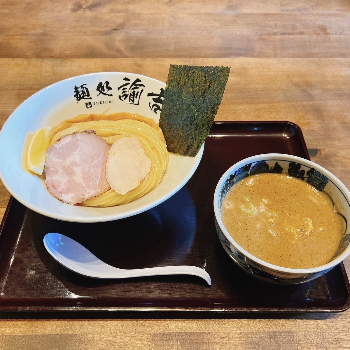 yoki_ie's tweet photo. またまた諭吉さん(* ´艸｀)煮干しのつけ麺めちゃめちゃ濃厚で本当に美味しかった💓一番好きや～！
＃ひたちなか諭吉　＃ラーメン　#つけ麺 
#ラーメン好きな人と繋がりたい https://t.co/n0Iq5UovoV