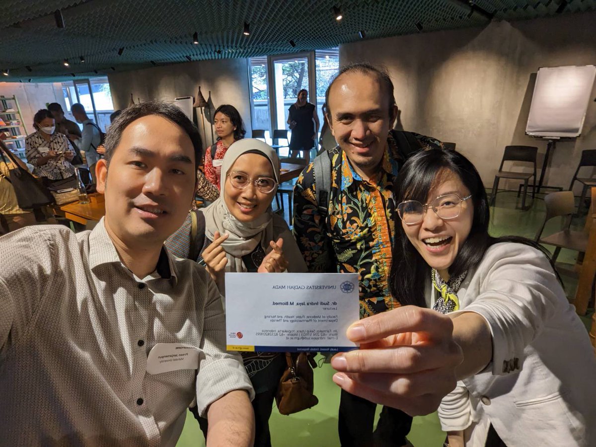 Thidathipw's tweet photo. Networking in Bali. Met many potential collaborators ๐๐งฌ๐ฎ๐ฉ @nanopore #sirirajLongreadLab #Thailand #Indonesia https://t.co/m7Aph3Ulys