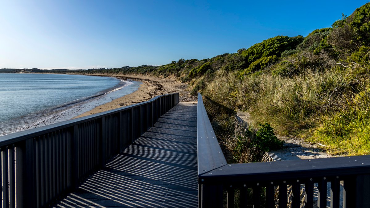 leedswoman's tweet photo. George Town Council officially opened the East Beach All Abilities Accessible Recreation area today. The recreation area includes accessible seating, sensor-activated shower, accessible toilets and parking, accessible BBQ's and BBQ tables. #Politas #LGAT #InclusionDoneRight https://t.co/O8ZjxNazvX