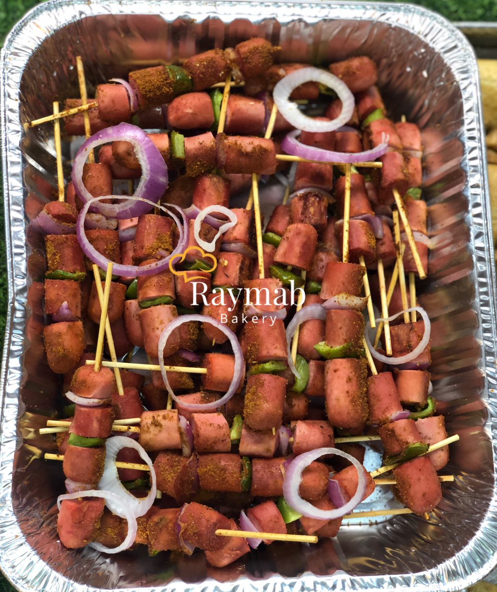 Raymabbakery's tweet photo. We cater for all your special occasions; weddings, parties, birthday parties, engagement &amp; naming ceremonies.

Click link in bio to order.

#raymabbakery #livethesweetlife✨✨ https://t.co/DtqD9grRKQ