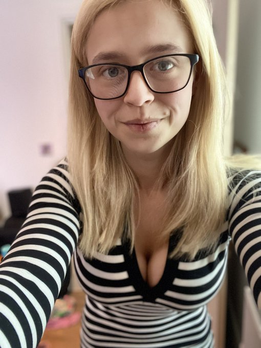 Good Morning ❤️ say it back 🥰 https://t.co/POwDPpbBJ3<a href="/tag/matchingset"class="tags"><span>#matchingset</span></a><a href="/tag/linksinbio"class="tags"><span>#linksinbio</span></a><a href="/tag/onlyfans"class="tags"><span>#onlyfans</span></a><a href="/tag/admiremevip"class="tags"><span>#admiremevip</span></a>