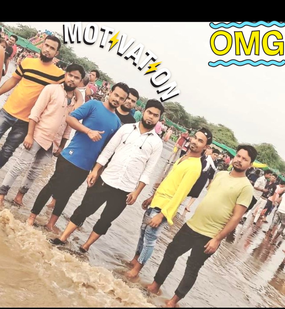 MDAAMIREQUBAL3's tweet photo. Rasta par Chalna Bahut Asan Magar Oos Rasta Ko Dekhane Wala Koi Ak Hai. #Like #share #Followme https://t.co/jYJ1O2auFp