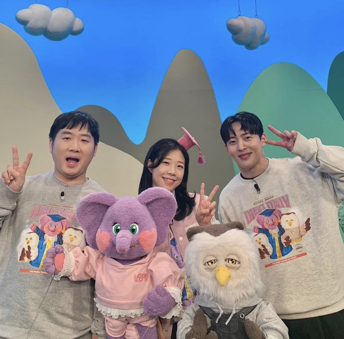 1M_200's tweet photo. 드디어 왔다 딩대 ..😻
상상도 못한 조합이지만 벌써 재밌다 ..🥹 
#백구영 https://t.co/hVleKaE9GP