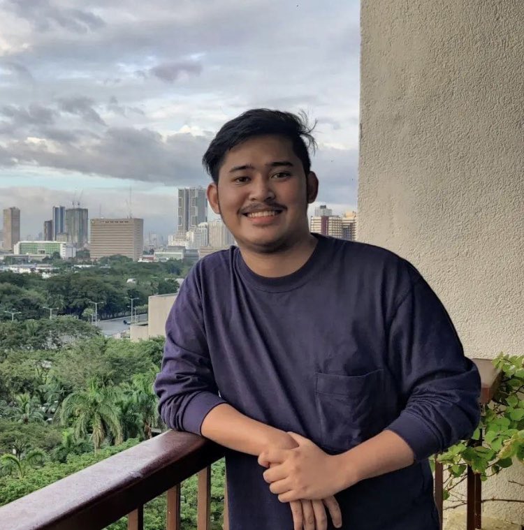 tatitokyo's tweet photo. ‼️Please help RT‼️

Please help us find our friend. 3 days na siya missing. We last saw him sa place namin (Ermita, Manila) the day before he went missing and we were supposed to meet the next day but haven’t heard from him until today. https://t.co/AgS4TfXiZY