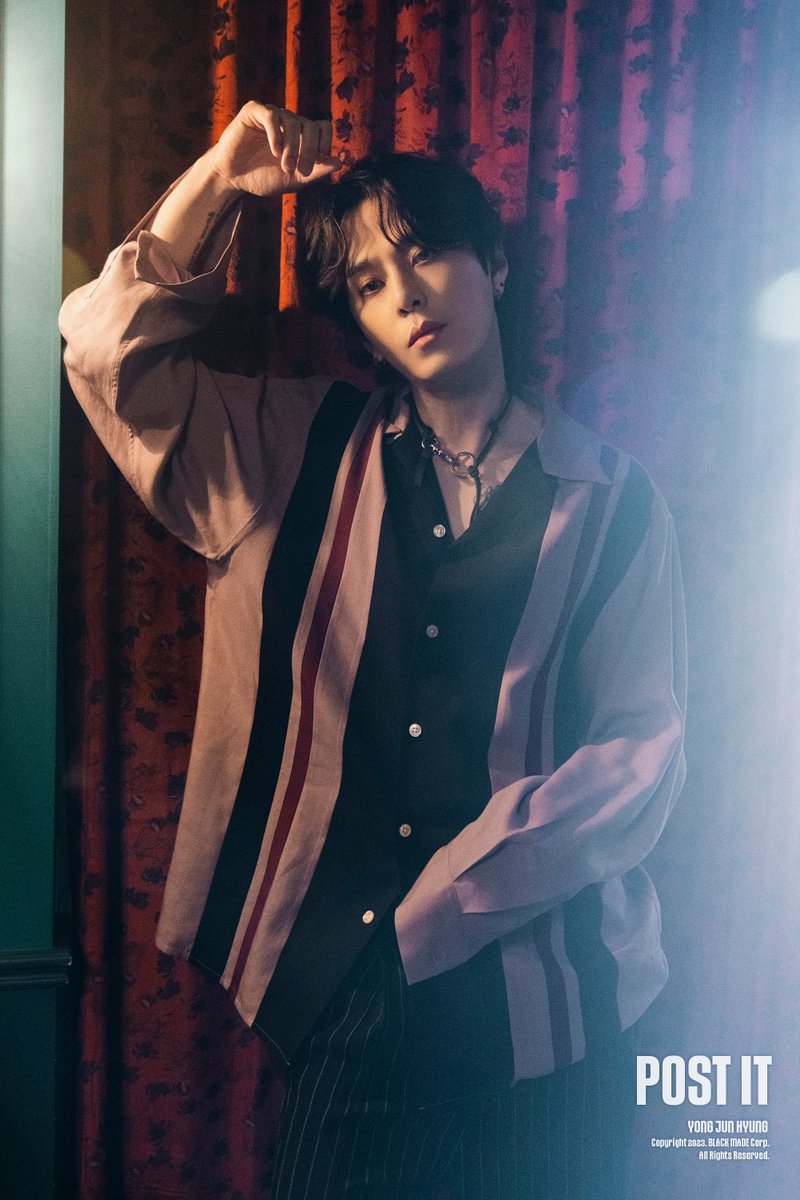 BLACKMADE_ent's tweet photo. 용준형 (YONG JUN HYUNG) DS [POST IT]

Concept Photo #1
2023.03.02. THU (KST)

#용준형 #YONGJUNHYUNG
#POST_IT #BLACK_MADE https://t.co/t1u3FRzr4a