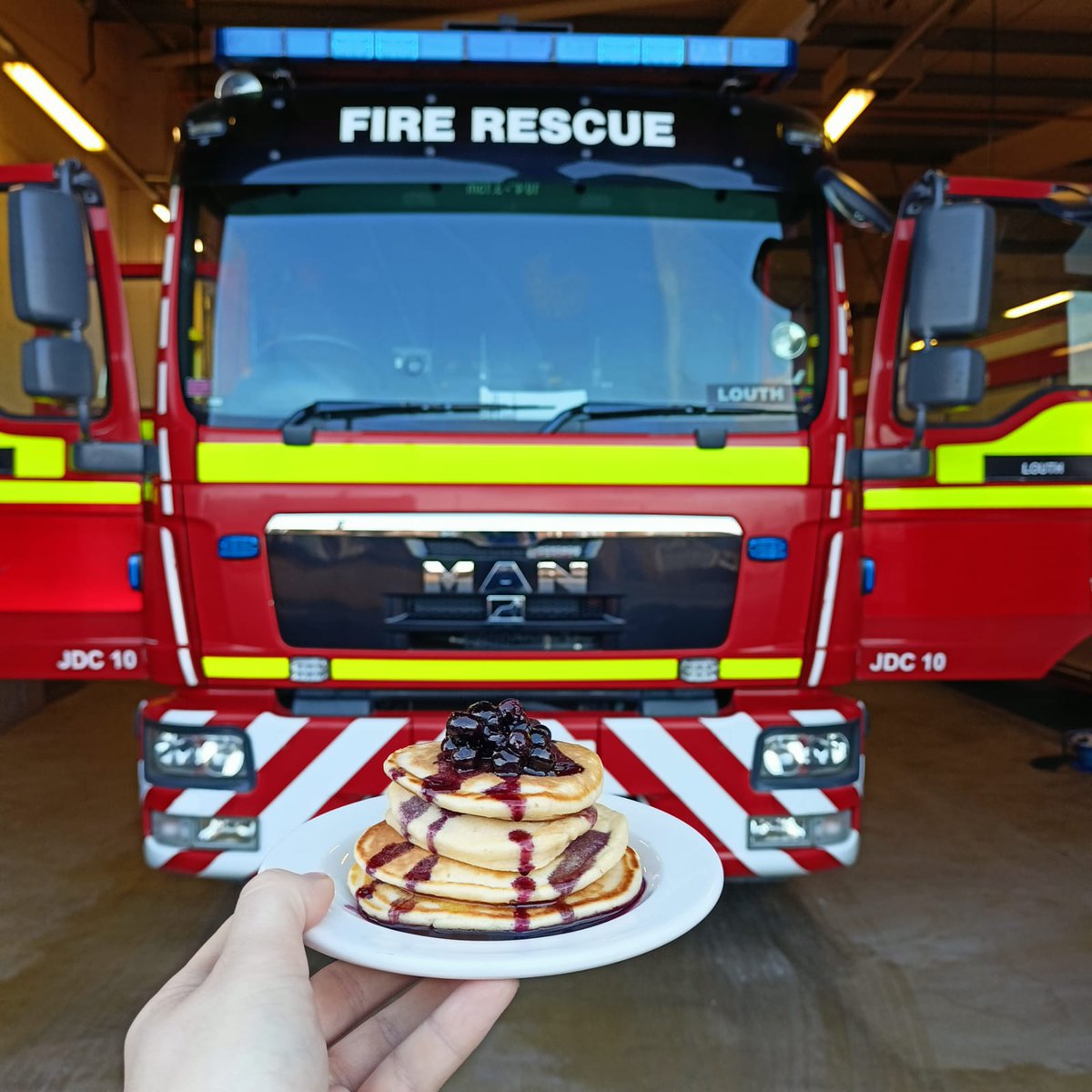 It's pancake day! We hope you all enjoy pancakes today but remember to KEEP LOOKING WHEN COOKING! Cooking is the number one cause of accidental fires in the home. Be alert while cooking, don't get distracted and make sure you turn off appliances once you have finished with them