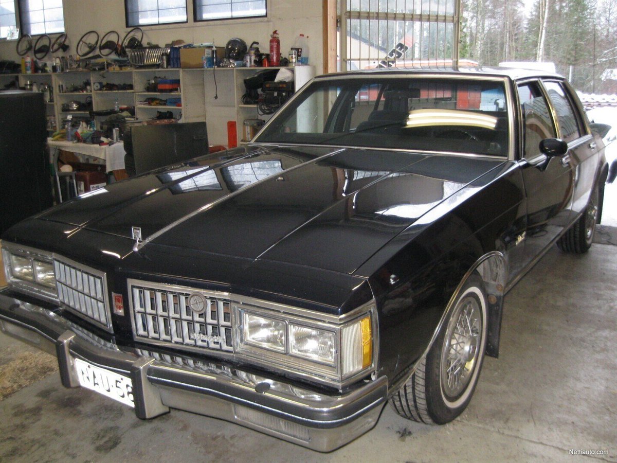 hurumdara2's tweet image. Tällä autolla suoraan menneen ajan hermolle. 5.7-litrainen diesel-Oldsmobile 120 hv. Museorekisteröity. 

nettiauto.com/oldsmobile/del…