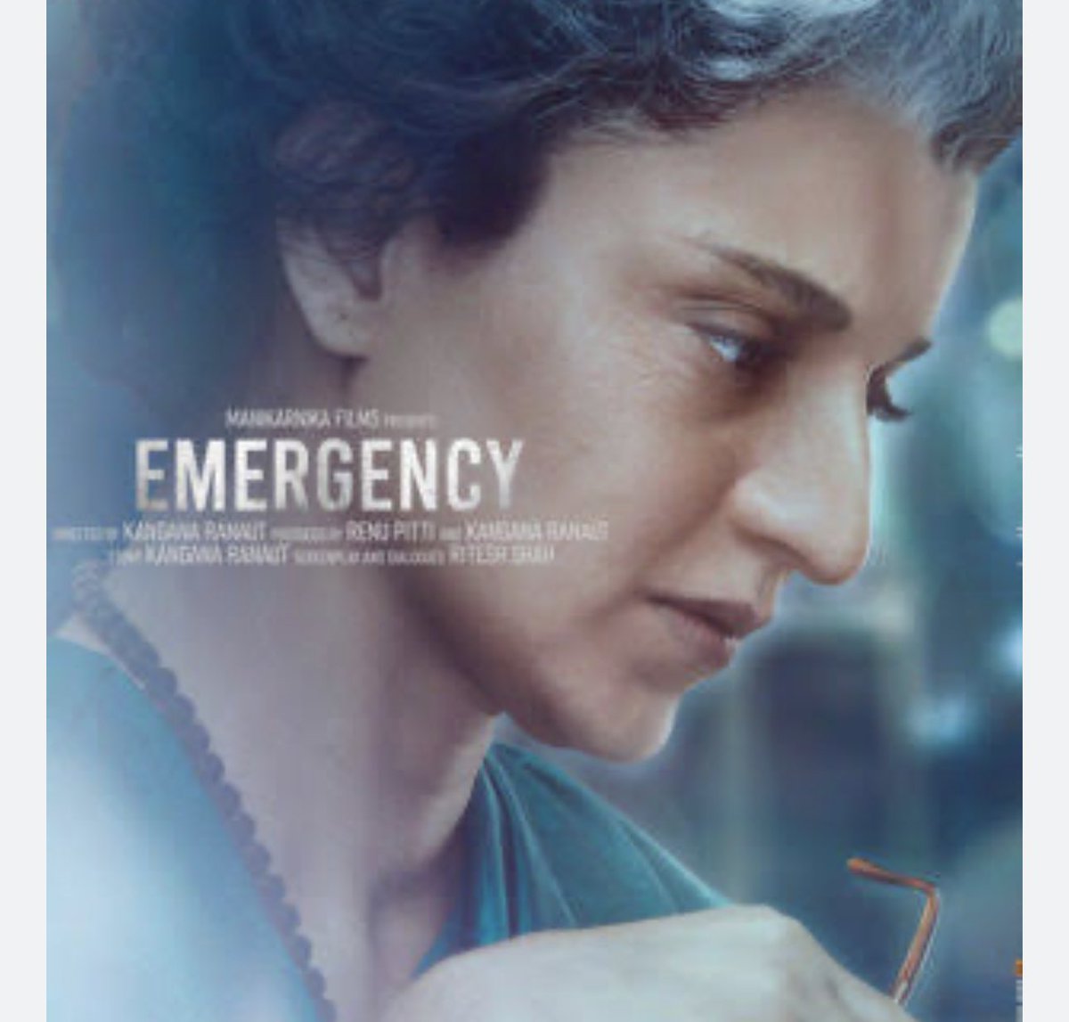 बहन <a href="/KanganaTeam/">Kangana Ranaut</a>,आपकी फ़िल्में आ रही है,
जिस मुन्नावर फ़ारूक़ी ने हमारे श्रीराम और माँ सीता पर अभद्र टिप्पणी की, हिंदूओ ने उसके शो कैंसिल करवाये, मगर आपने तो उसके डूबते हुए कैरियर को लॉकअप में बुलाकर सहारा दिया और विन्नर भी बना दिया, अब उसे ही बोलिये आपकी फ़िल्म भी हिट करवा देगा।