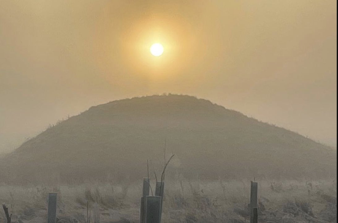 Sunrise over <a href="/MidBarrow/">Mid-England Barrow</a> #MyWarwickshireView