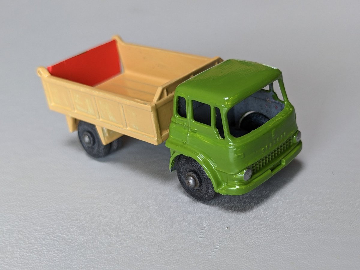 PaulzSmith1's tweet photo. Good morning #tippertuesday Matchbox Bedford TK 3c restoration in as acquired livery @Aitchworld @DiecastAddicts @1967NightOwl @Cooldudehicks @LittleJohn_MD @thespafixer @WeLoveDiecast @RunsOnRails @diecastchile @GarageDiecast https://t.co/KdQY6cUOiW