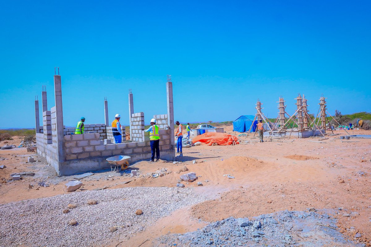 SLMoPND's tweet photo. 4 new boreholes completed in Laasdure area the drilling of which was funded by the Somaliland Development Fund (SDF) second phase. implementation of the Hybrid System and the connection of boreholes to the new Geedeeble water production facility ongoing. #SDF #MoPND  #Somaliland https://t.co/YHEMAlUOxx