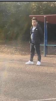 daveatherton's tweet photo. To mums &amp; dads in Chester, this man allegedly is hanging around Westminster Park hanging around looking at children. He has asked some children if they're on their own or with their parents.

One of the parents phoned 101 and was told there had been  multiple reports of this man. https://t.co/BQfv64YVJ6
