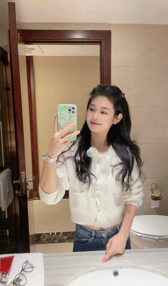 Tingting1995D's tweet photo. A lovely person must have a lovely place https://t.co/yeNjXX6PXR