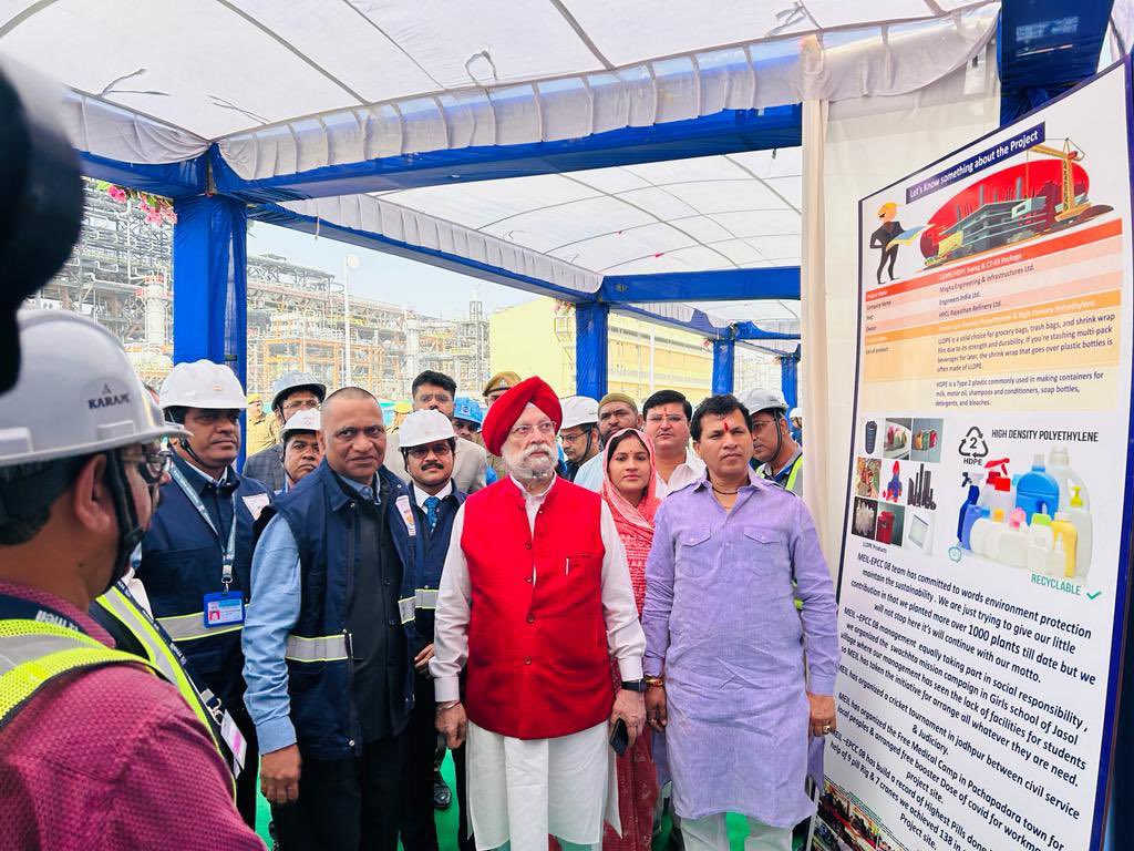 Local content in construction is more than 85% promoting #AatmaNirbharBharat🇮🇳 More than 60% of the project has been completed despite setbacks faced during 2 years of the pandemic outbreak.