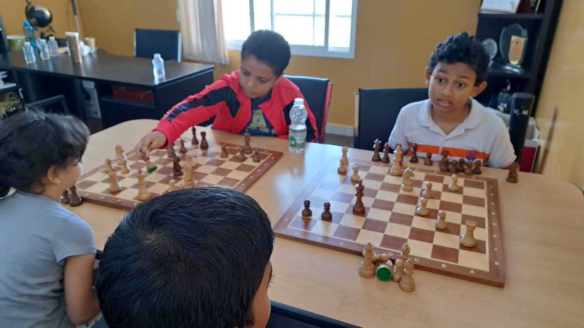 أمير الرئيسي...مسقط tweet media