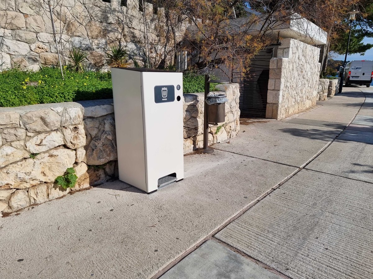include_ltd's tweet photo. Welcome to the island of #Hvar, home to the most UNESCO heritage of any island in the world.
Last week, we installed four #Terra public cans in three different locations in Hvar town, making this area more sustainable for all residents and visitors. ♻️

https://t.co/SvLxrC3hqJ https://t.co/ld6eV6OIkw