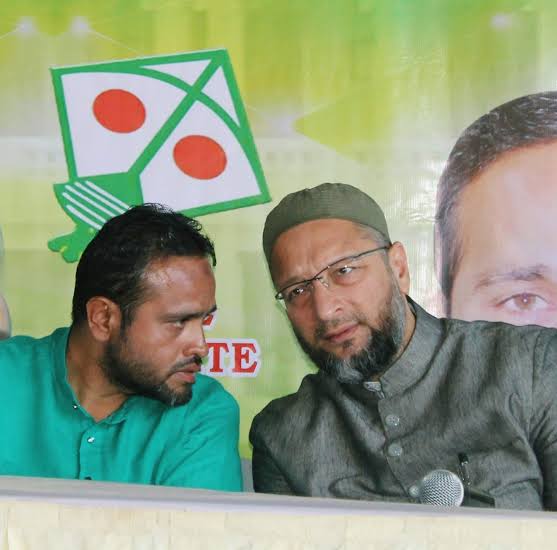 ArbaazTheGreat1's tweet photo. #BREAKING : AIMIM Party Chief #AsaduddinOwaisi announced that Mirza Rahmath Baig(AIMIM Contested MLA Candidate from Rajendra Nagar constituency) will be #AIMIM MLC candidate. outgoing MLC #Syed Amin Ul #Hasan Jafrri.#Hyderabad #MLC #AIMIMCandidate #RahmathBaig #AsaduddinOwaisi https://t.co/Bnw1xCBCcR