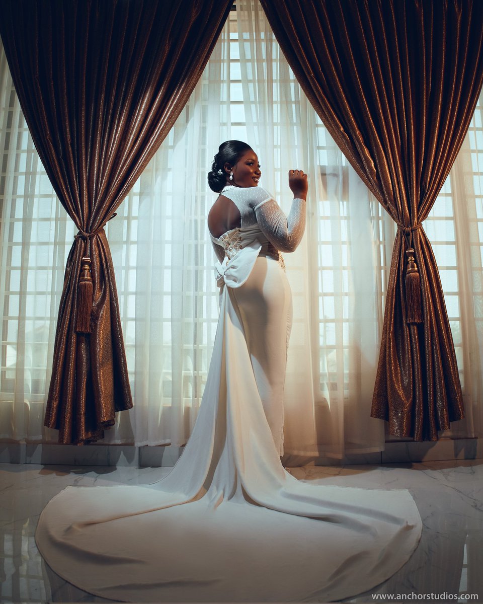 Recently did a bridal editorial and this was the outcome. 📸 @anchorstudios__ and also The Ghost Director was on video 🎥 @8tipolo 
Retweet my next bride may be on your timeline💍❤️
#WEDDINGPHOTOGRAPHY #ghanawedding #photography